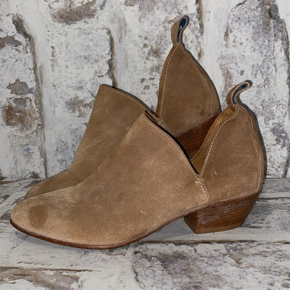 MOMA Suede Ankle Boots Made in Italy - Picture 1 of 7